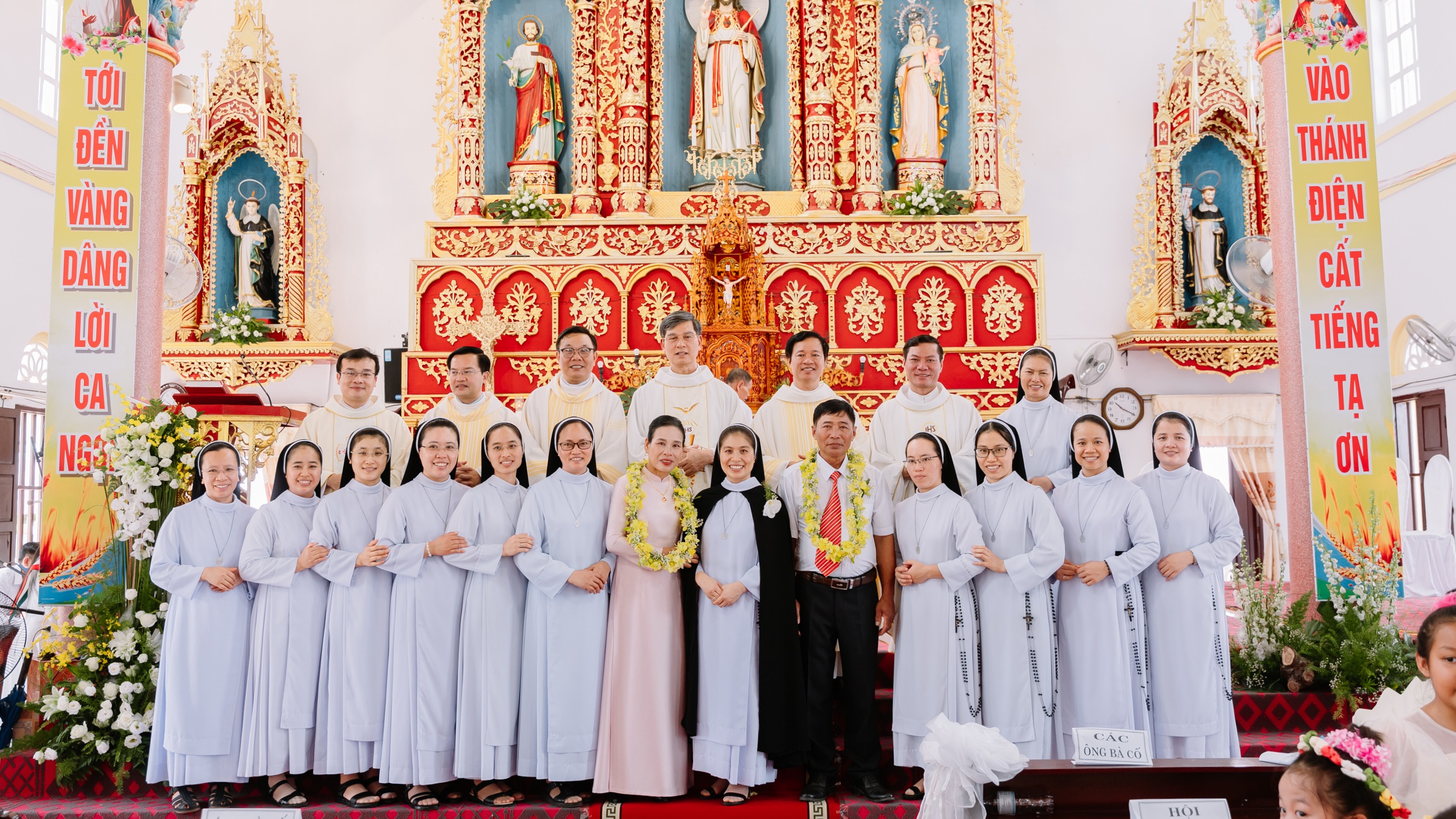 Thánh lễ tạ ơn Hồng ân Thánh hiến tiên khởi của sơ Maria Nguyễn Thị Hương tại Giáo họ Đồng Lợi